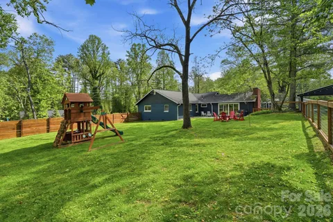 $600,000 | 127 Erkwood Drive, Hendersonville, NC 28739
