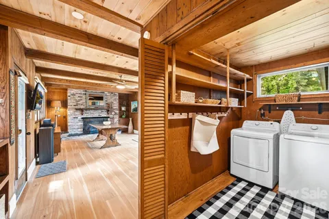 $600,000 | 127 Erkwood Drive, Hendersonville, NC 28739