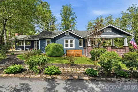 $600,000 | 127 Erkwood Drive, Hendersonville, NC 28739
