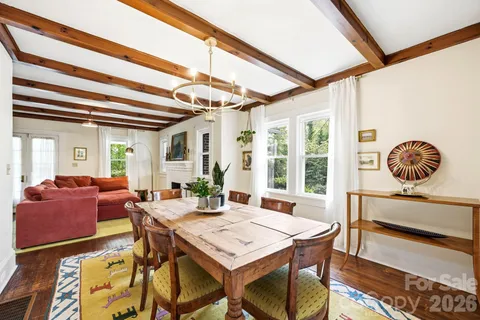 $600,000 | 127 Erkwood Drive, Hendersonville, NC 28739