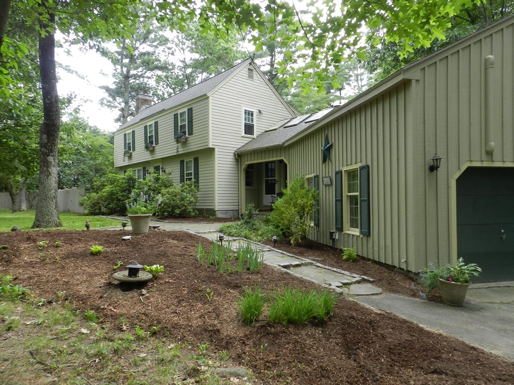 69 Hall Street Dunstable, MA 01827 - Photo 1 of 4