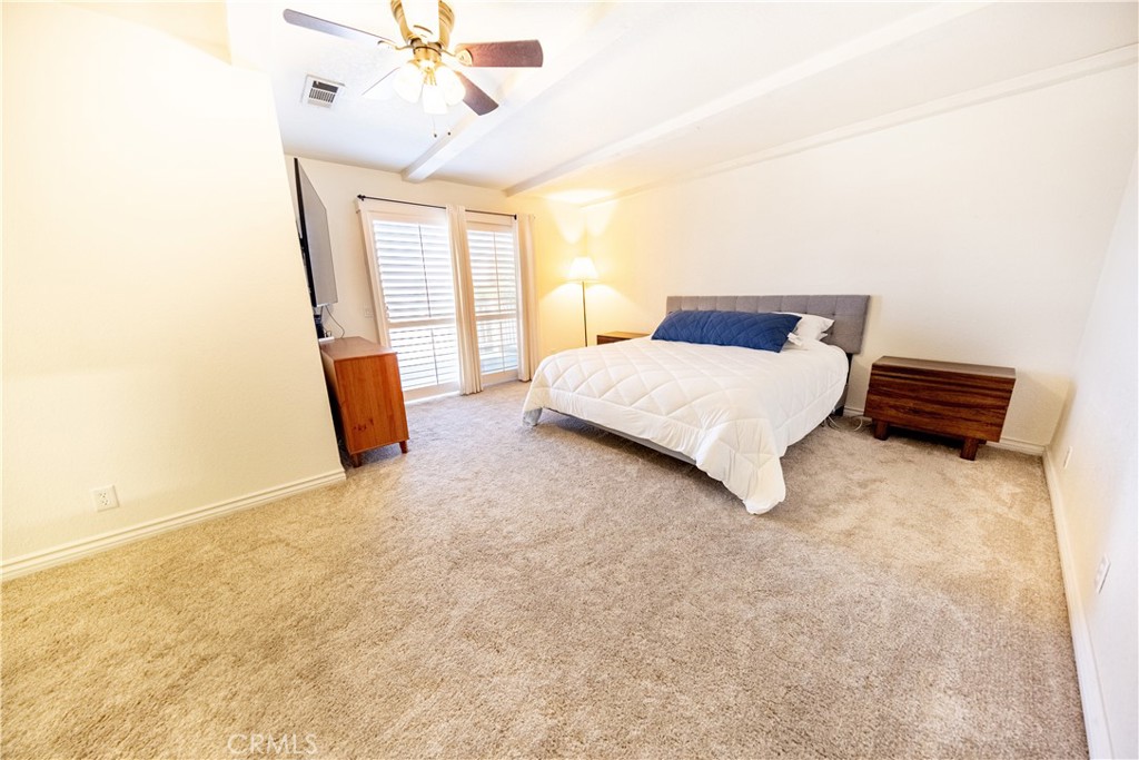 13685 Hidden Valley Road Victorville, CA 92395 - Photo 16 of 38