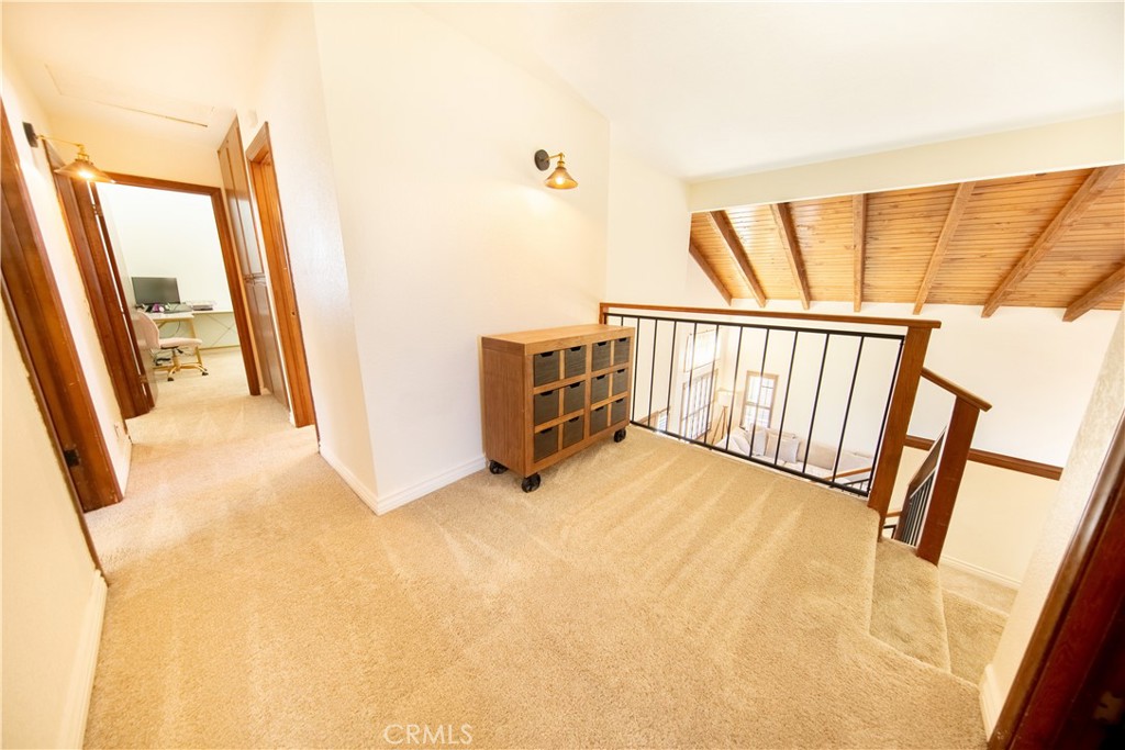 13685 Hidden Valley Road Victorville, CA 92395 - Photo 21 of 38