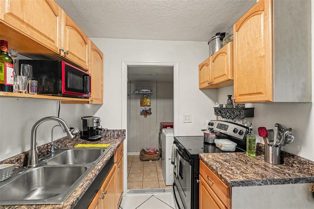 1464 Druid Road Clearwater, FL 33756 - Photo 9 of 26