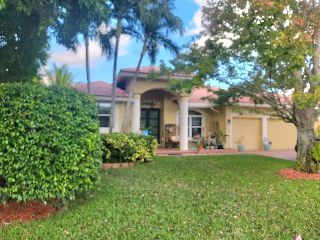 $699,000 | 8829 Northwest 45th Place, Coral Springs, FL 33065