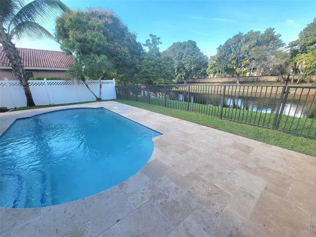 $699,000 | 8829 Northwest 45th Place, Coral Springs, FL 33065