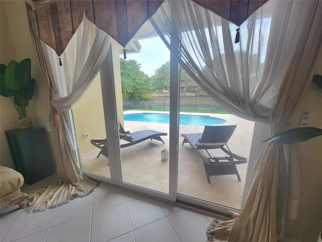 $699,000 | 8829 Northwest 45th Place, Coral Springs, FL 33065