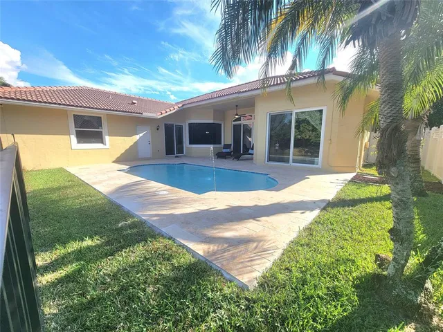 $699,000 | 8829 Northwest 45th Place, Coral Springs, FL 33065