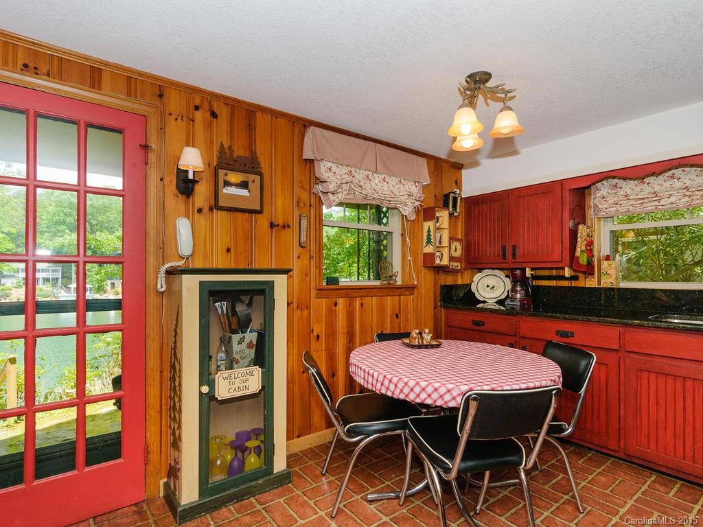184 Ridge Road Lake Lure, NC 28746 - Photo 12 of 23 Gallery Image 12