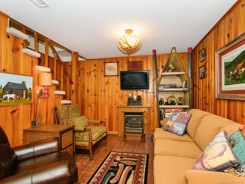 184 Ridge Road Lake Lure, NC 28746 - Photo 7 of 23 Gallery Image 7