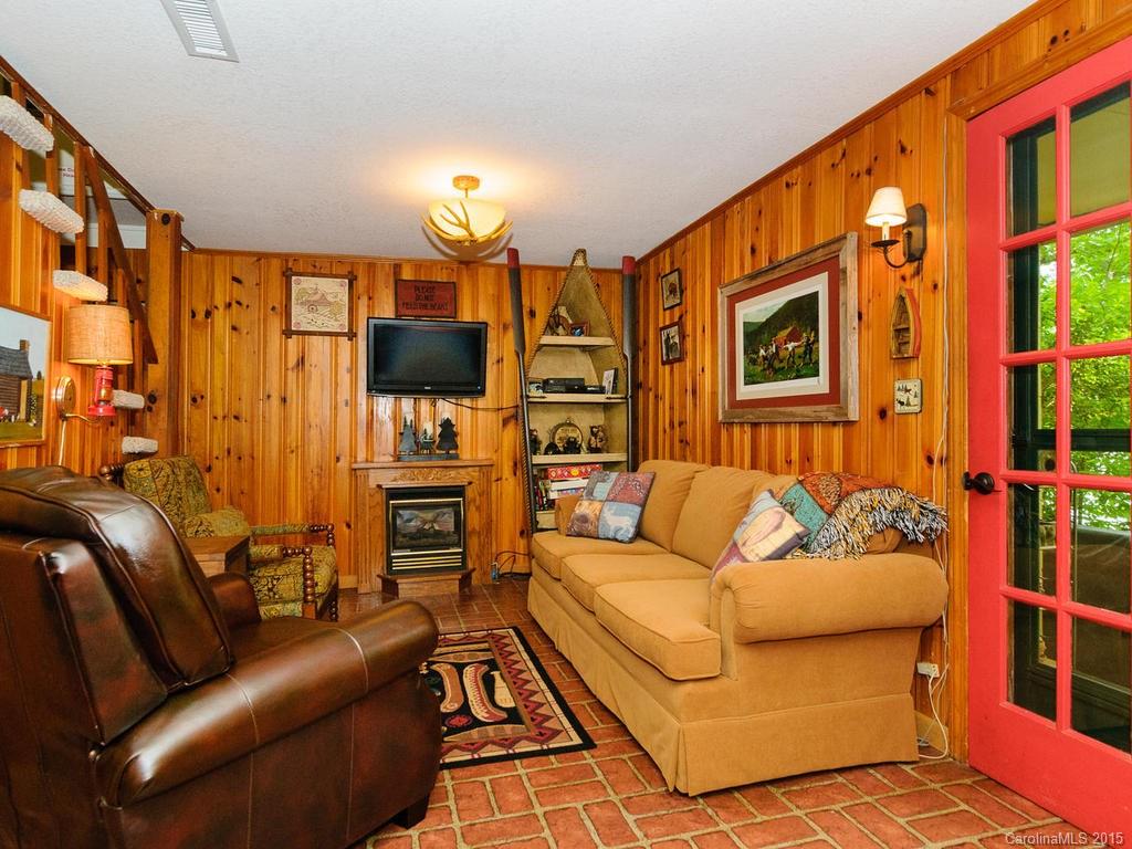 184 Ridge Road Lake Lure, NC 28746 - Photo 8 of 23 Gallery Image 8
