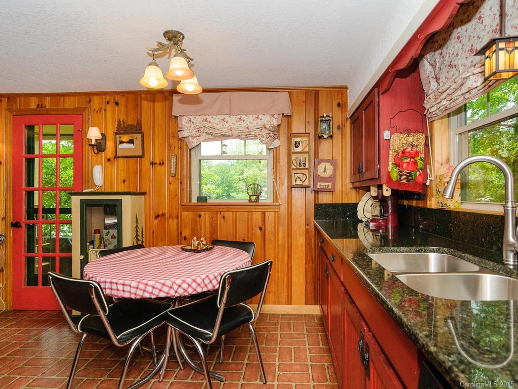 184 Ridge Road Lake Lure, NC 28746 - Photo 10 of 23 Gallery Image 10