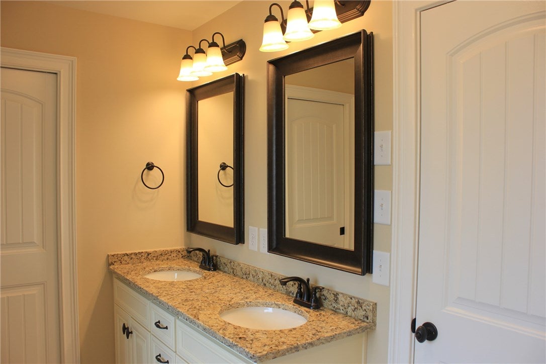 208 Blasted Rock Road Auburn, AL 36830 - Photo 21 of 32 Gallery Image 21