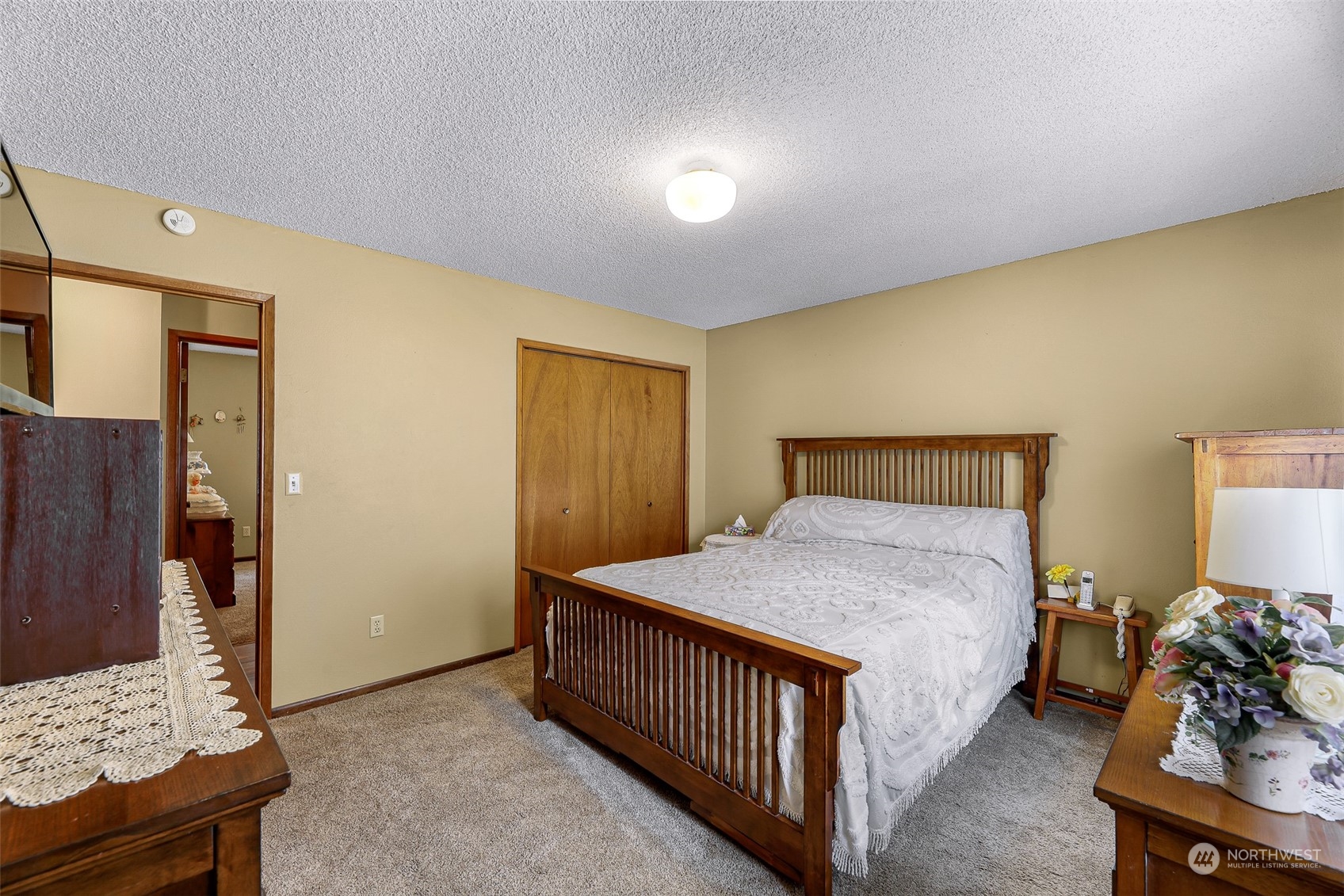 8665 Kendall Road Maple Falls, WA 98266 - Photo 21 of 40 a bedroom with a bed and a window