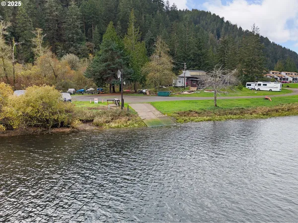 a view of a park