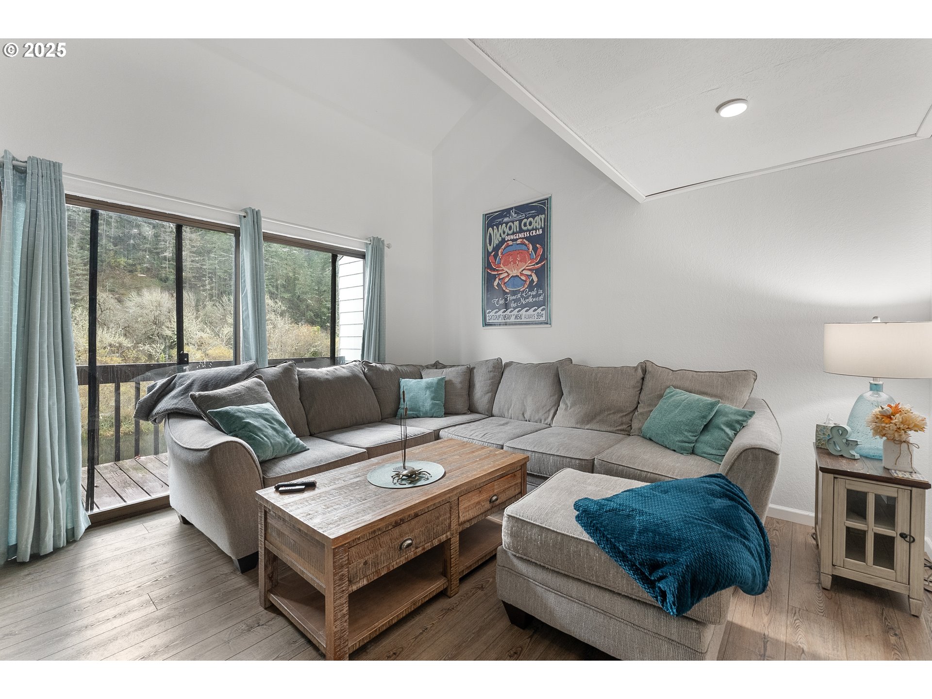 43605 Highway 38, Unit 35 Reedsport, OR 97467 - Photo 4 of 29