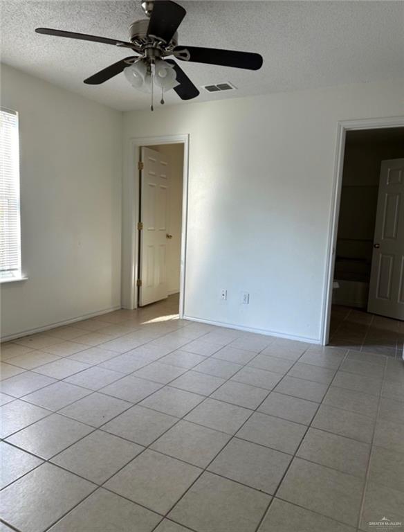 1521 Oasis Drive Mission, TX 78572 - Photo 11 of 18 a view of an empty room and a window