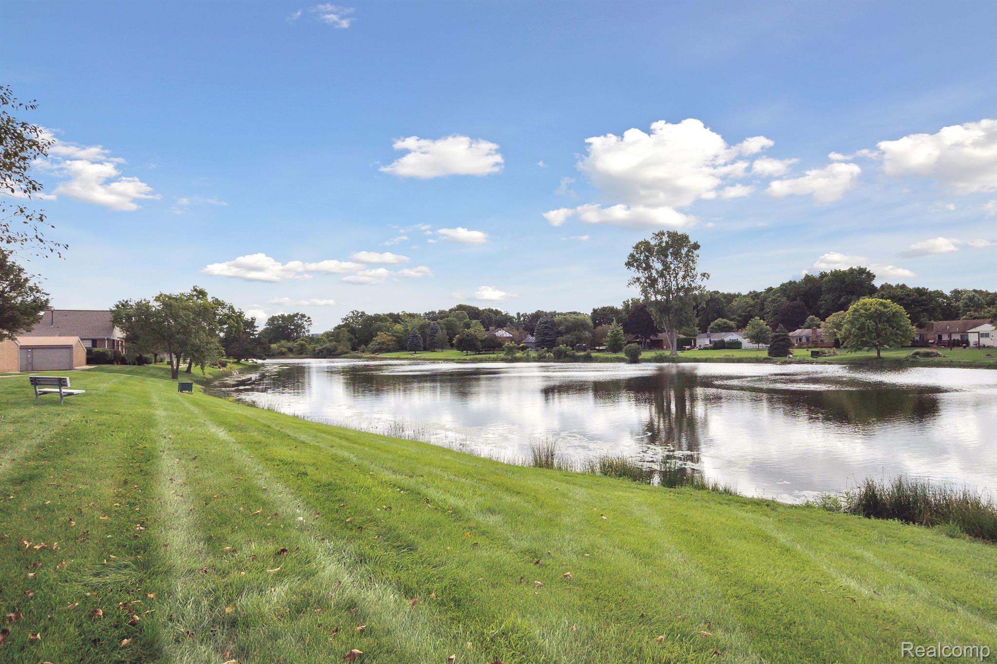22040 Edgewater Novi, MI 48375 - Photo 43 of 44 Gallery Image 43