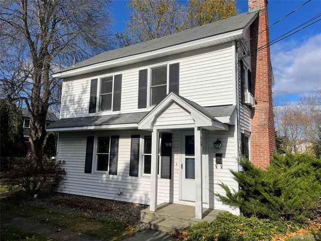 $2,250 | 40 West Garden Street, Rhinebeck, NY 12572