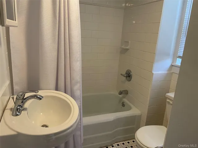 $2,250 | 40 West Garden Street, Rhinebeck, NY 12572