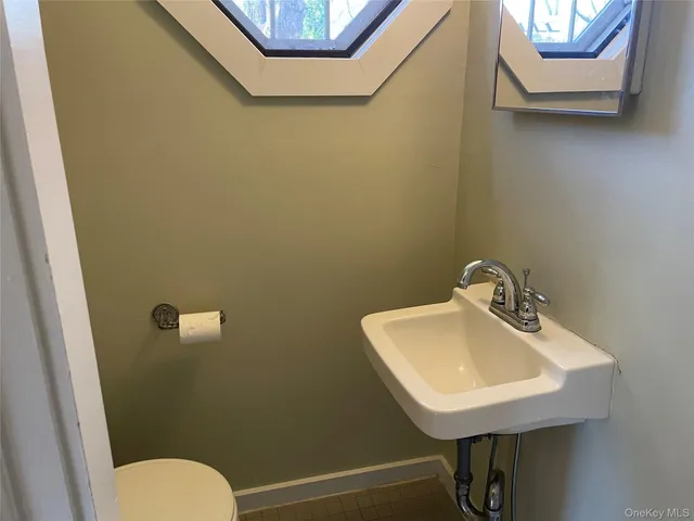 $2,250 | 40 West Garden Street, Rhinebeck, NY 12572