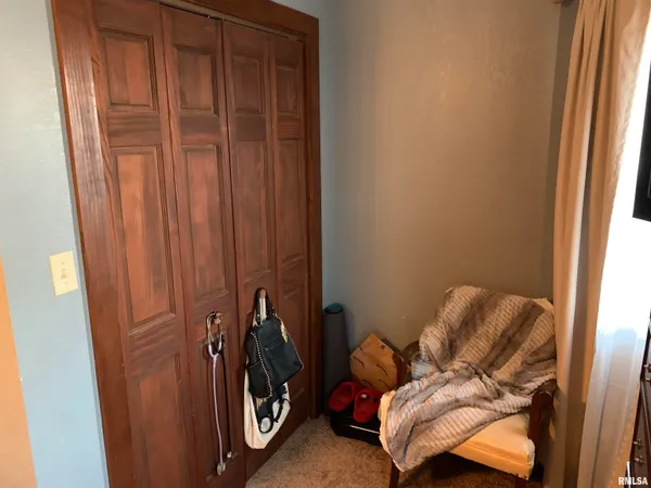 $179,000 | 412 West Broadway, Monmouth, IL 61462