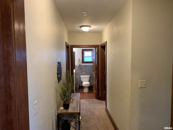 $179,000 | 412 West Broadway, Monmouth, IL 61462