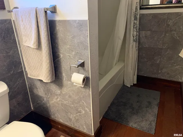 $185,000 | 412 West Broadway, Monmouth, IL 61462