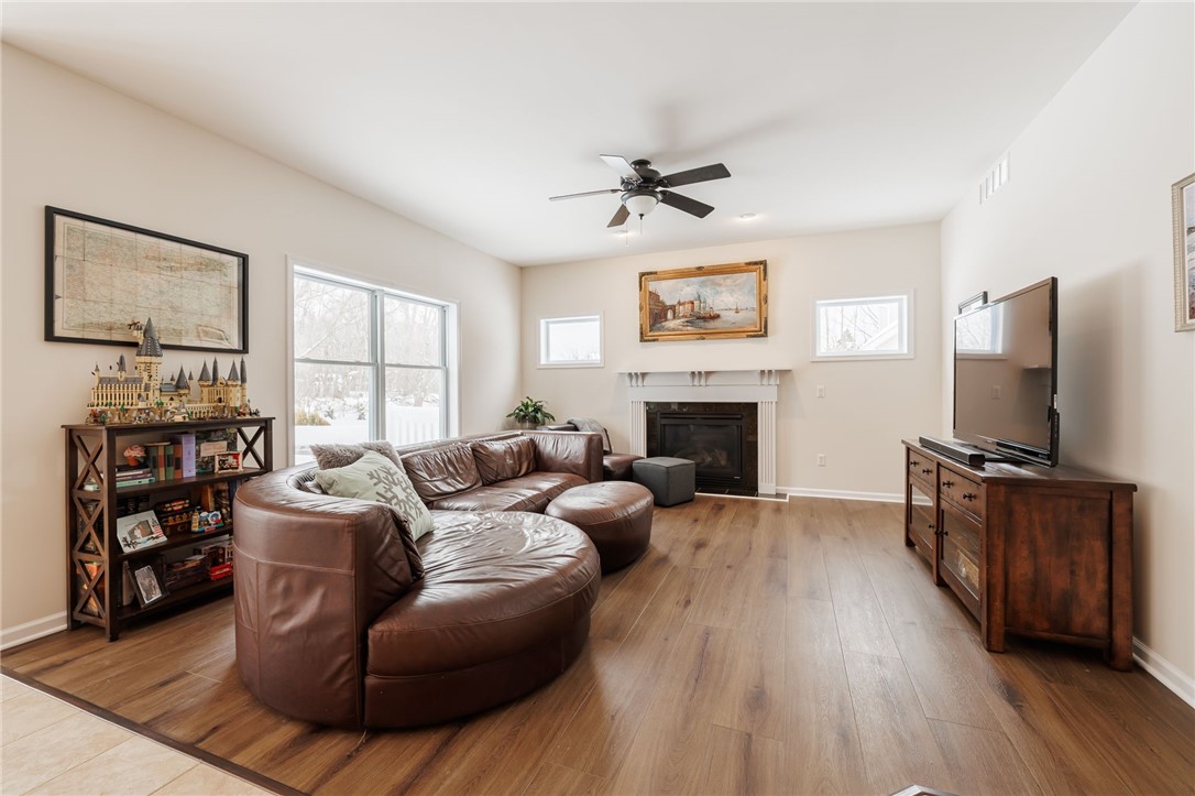 643 Kayloc Circle Webster, NY 14580 - Photo 16 of 33