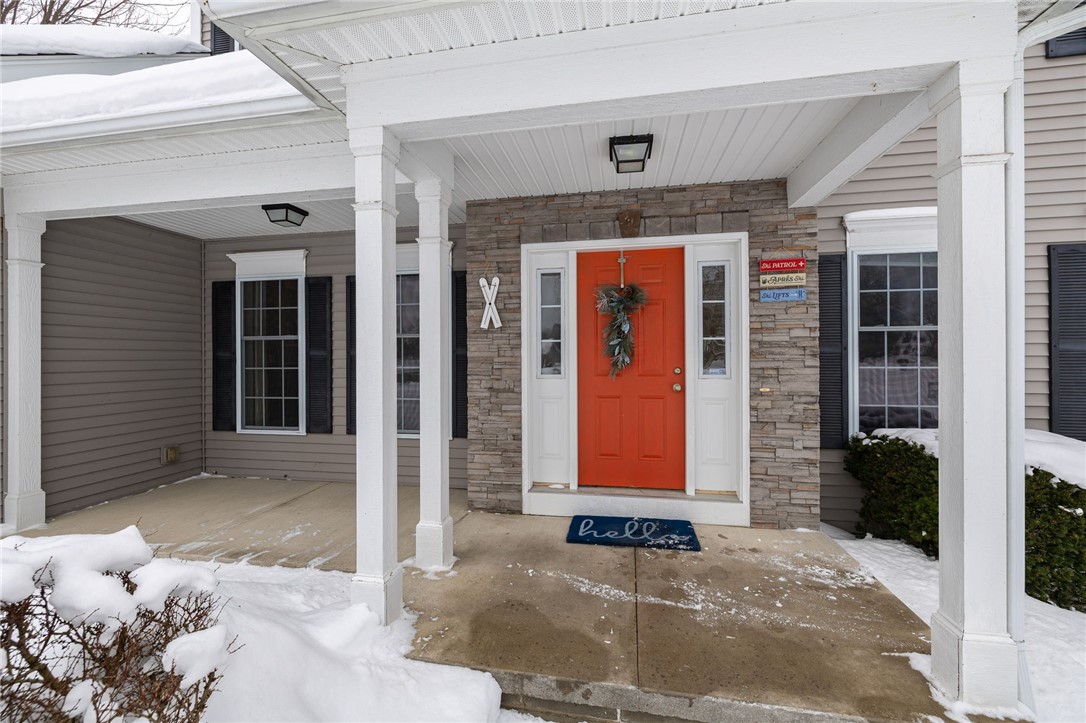 643 Kayloc Circle Webster, NY 14580 - Photo 2 of 33