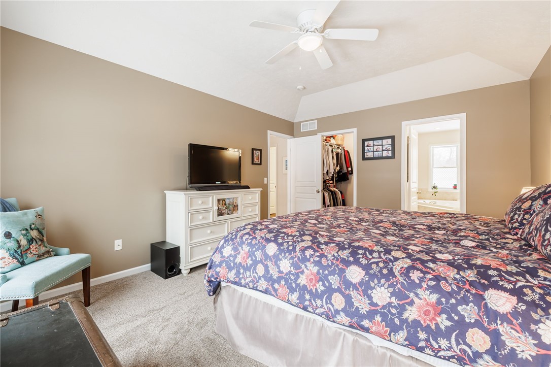 643 Kayloc Circle Webster, NY 14580 - Photo 24 of 33