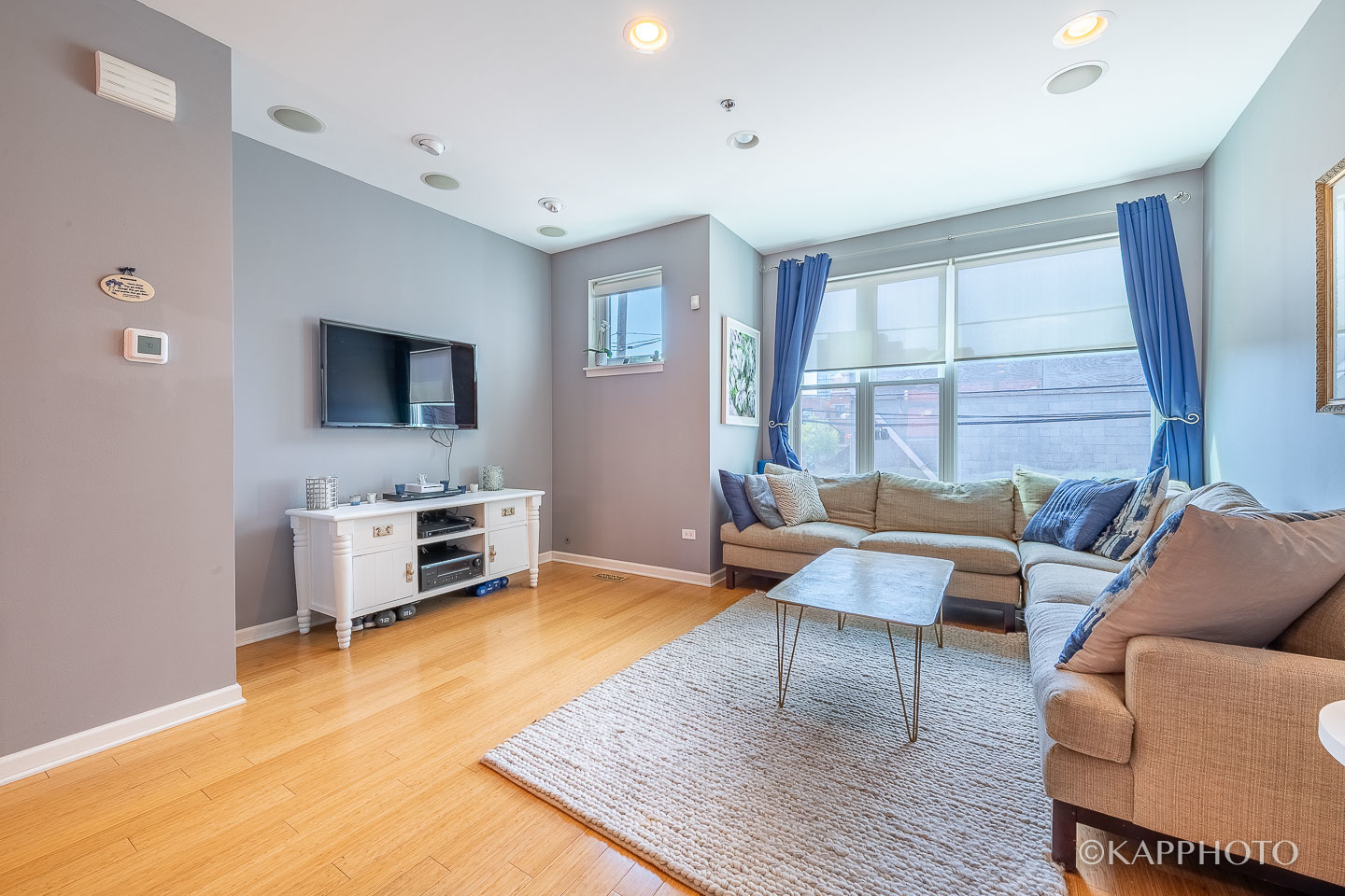 26 South Aberdeen Street, Unit 3 Chicago, IL 60607 - Photo 4 of 27