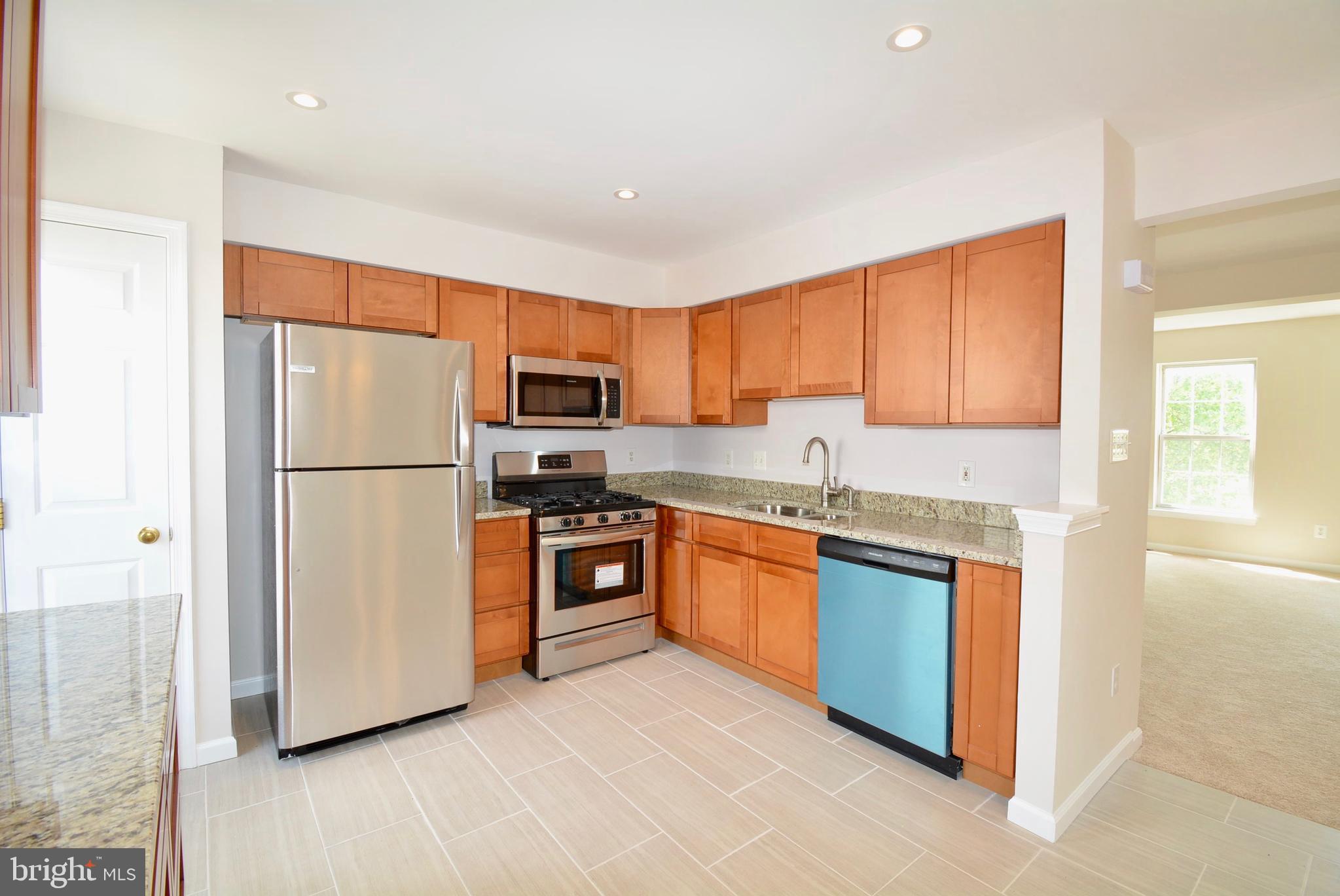 6494 Topsails Lane Springfield, VA 22150 - Photo 11 of 32 RMODELED KITCHEN