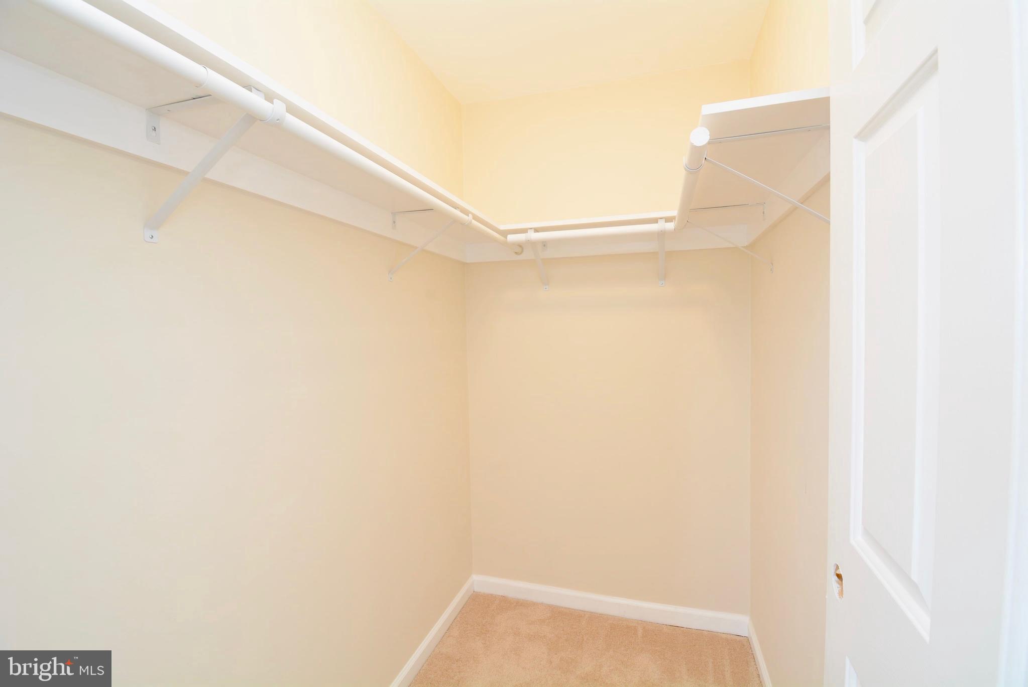 6494 Topsails Lane Springfield, VA 22150 - Photo 21 of 32 MASTER BEDROOM WALK IN CLOSET