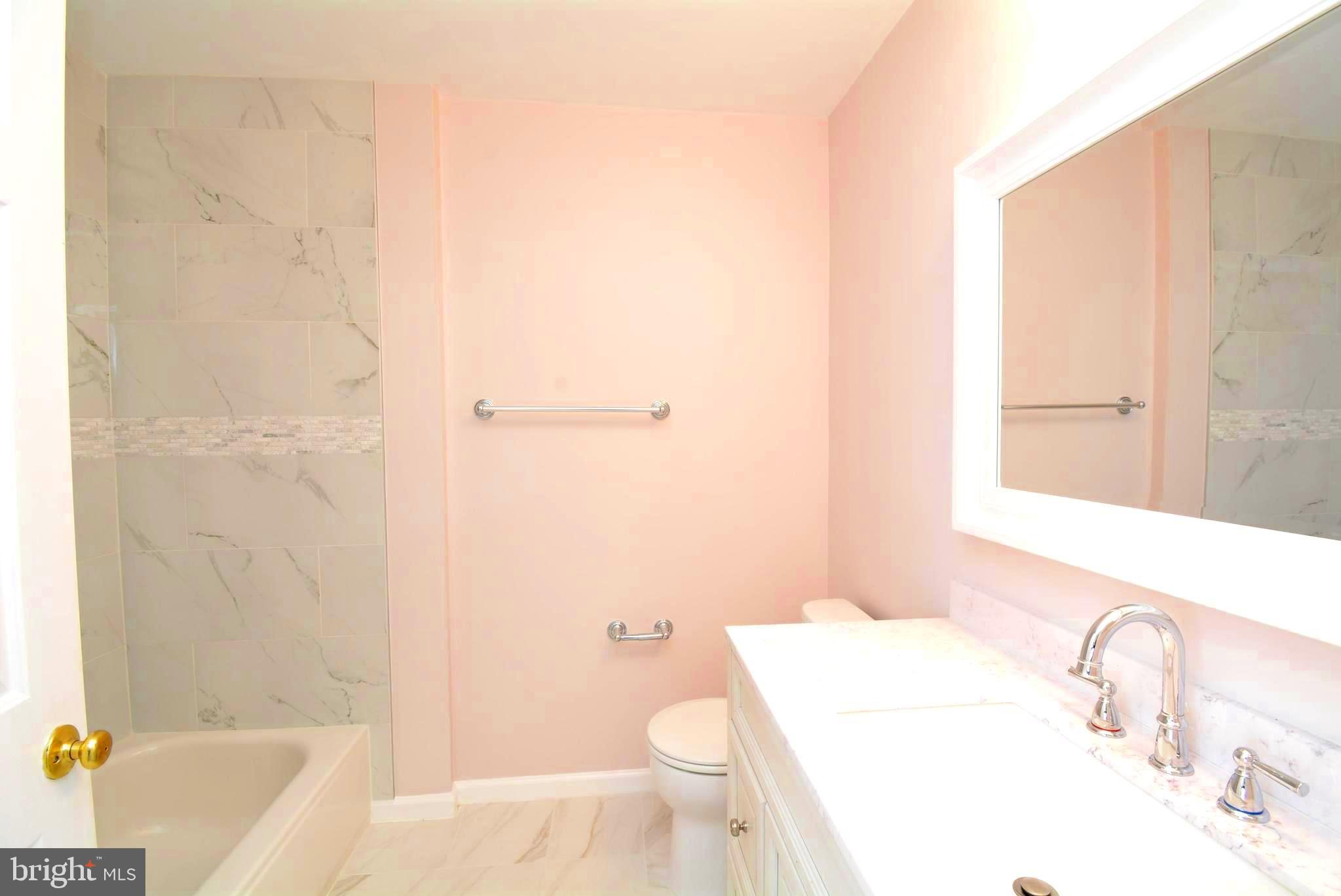 6494 Topsails Lane Springfield, VA 22150 - Photo 22 of 32 REMODELED MASTER BATH