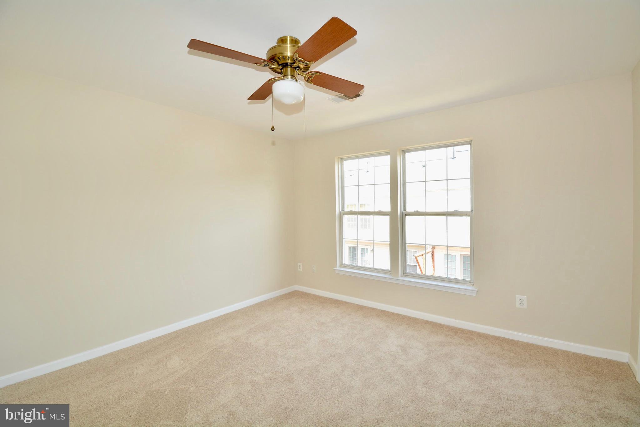 6494 Topsails Lane Springfield, VA 22150 - Photo 23 of 32 MASTER BEDROOM