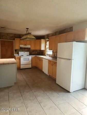$1,750 | 2917 Allison Avenue, Unit A, Panama City Beach, FL 32408