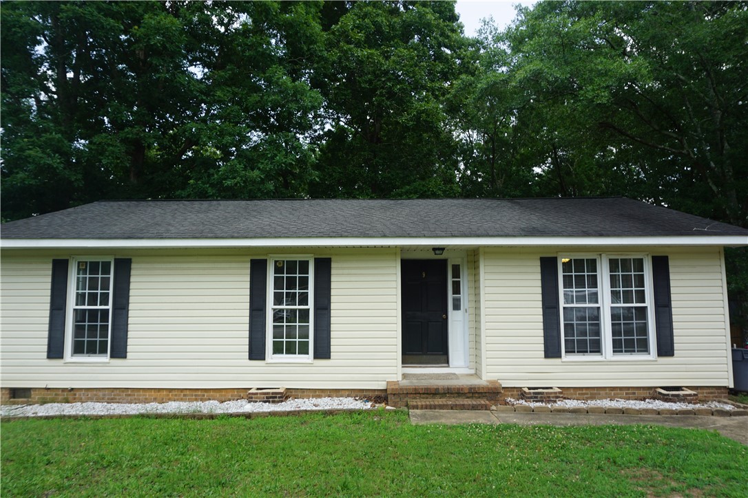 9 Ridge Court Williamston, SC 29697 - Photo 1 of 13 Gallery Image 1