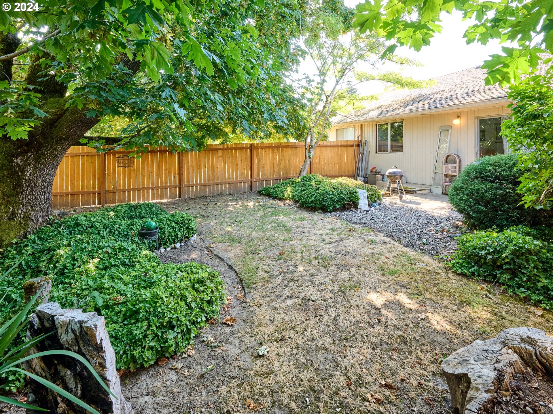 1015 Raffon Court Southeast Salem, OR 97317 - Photo 12 of 23 Gallery Image 12