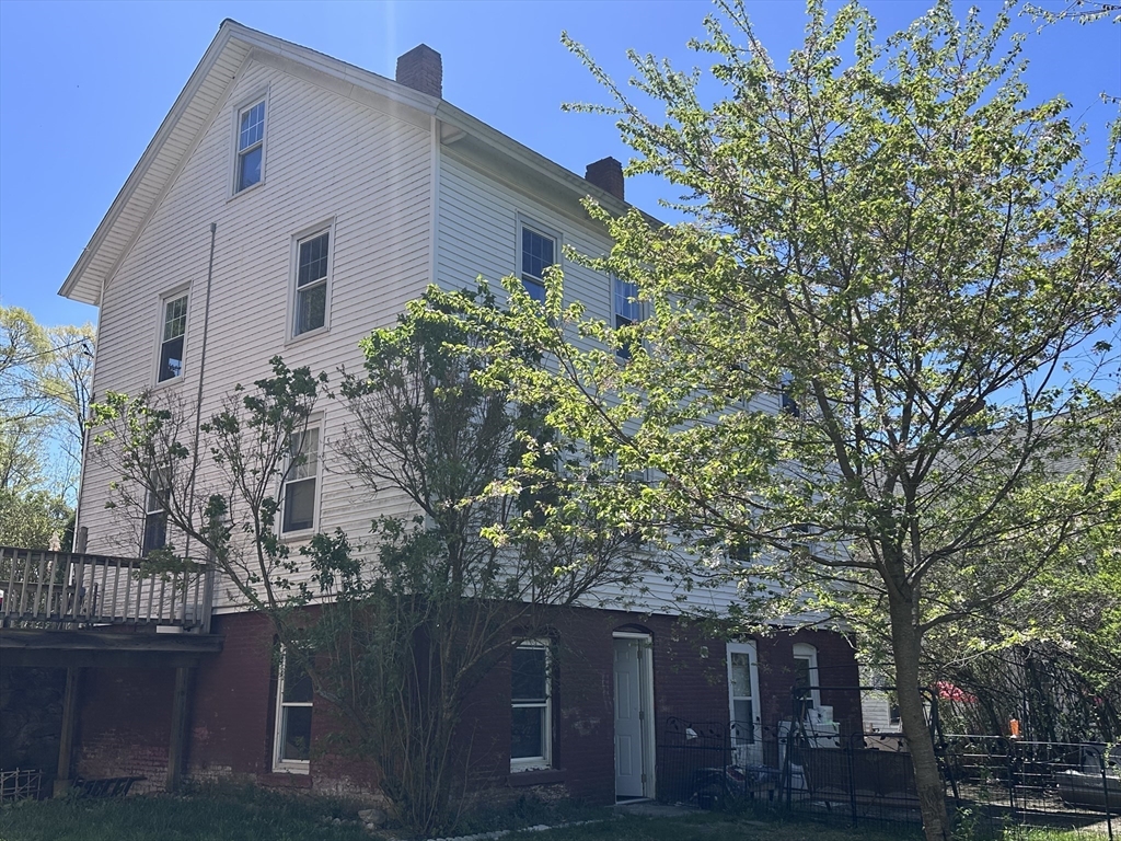 32-34 East Court Ware, MA 01082 - Photo 1 of 18 Gallery Image 1