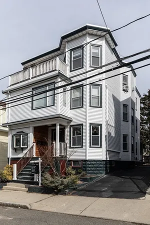 $849,000 | 83 Conwell Avenue, Unit 1, Somerville, MA 02144