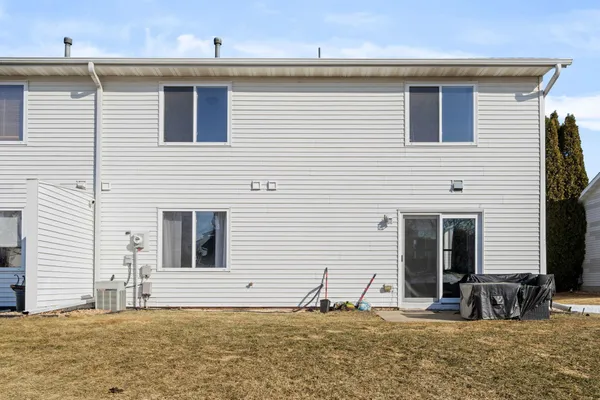 $337,500 | 2350 Downing Avenue, Shakopee, MN 55379