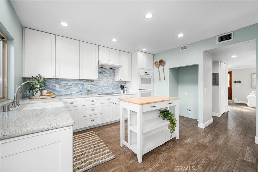 4003 Via Encinas Cypress, CA 90630 - Photo 22 of 70