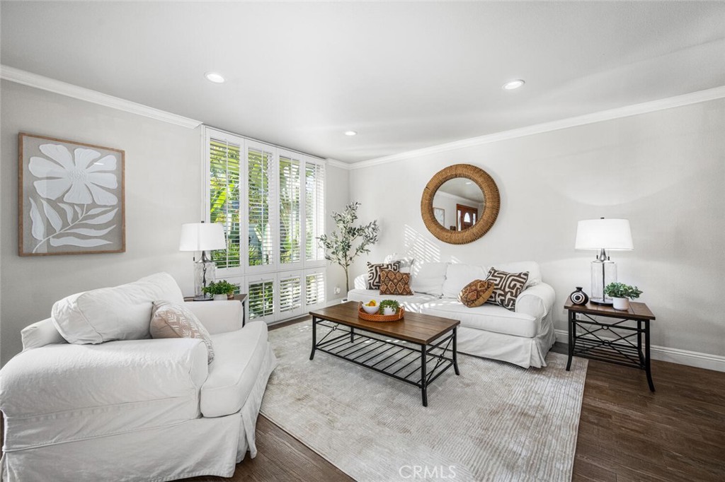 4003 Via Encinas Cypress, CA 90630 - Photo 7 of 70