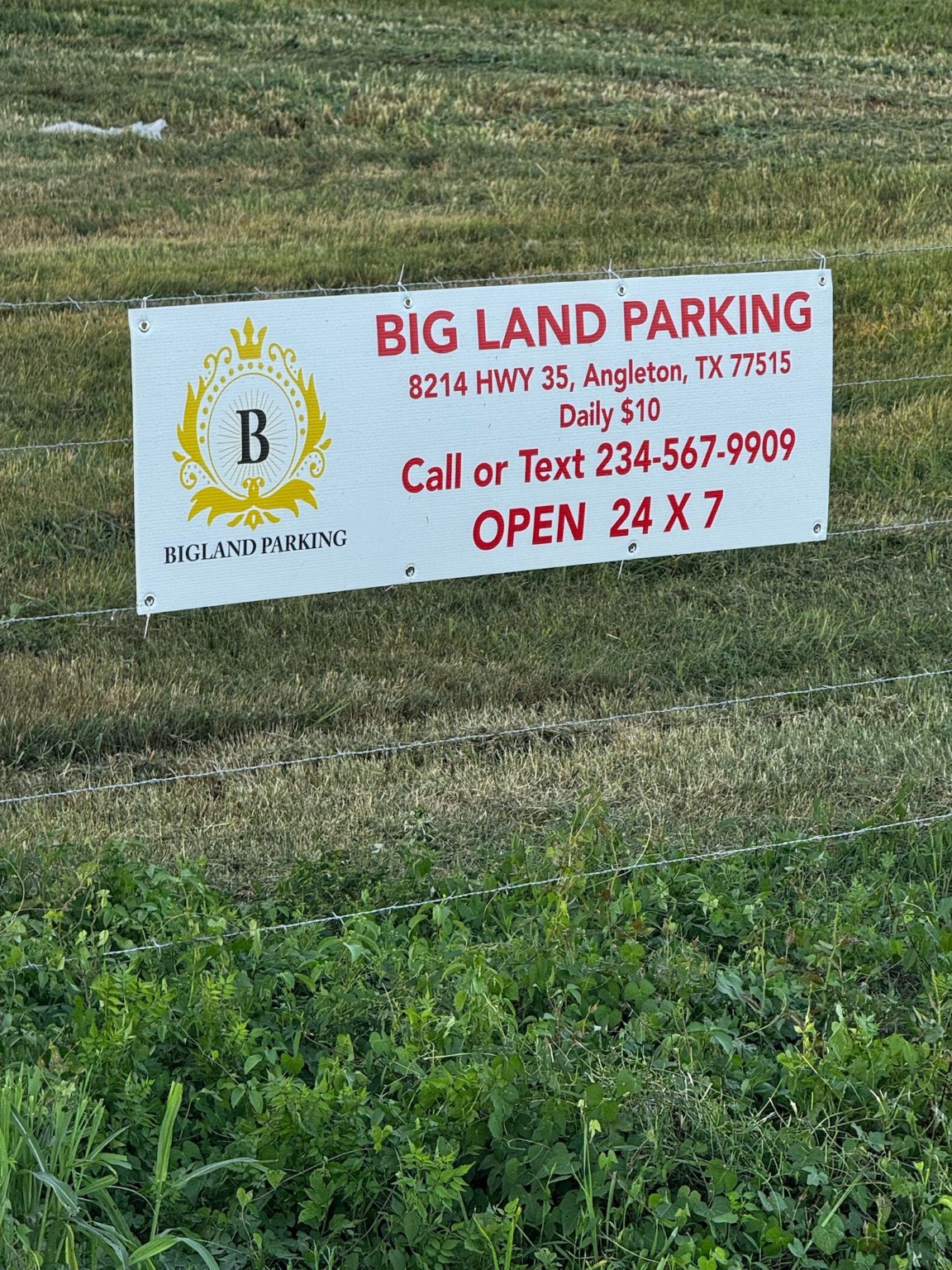 8214 Highway 35 Angleton, TX 77515 - Photo 1 of 8 a sign that is on the side of a building