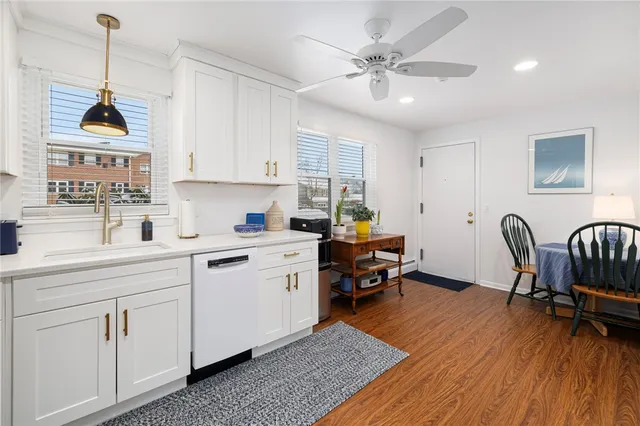 $2,200 | 70 Carroll Avenue, Unit 1009, Newport, RI 02840