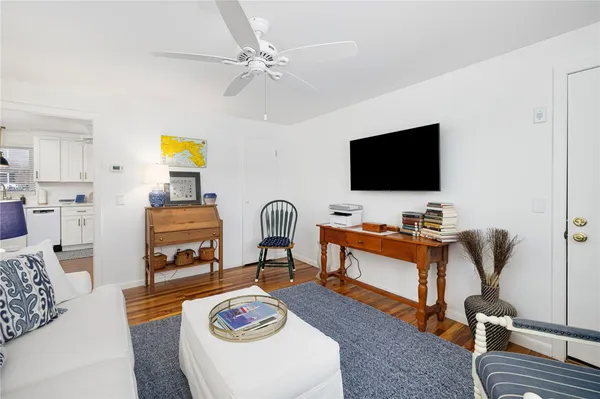 $2,200 | 70 Carroll Avenue, Unit 1009, Newport, RI 02840