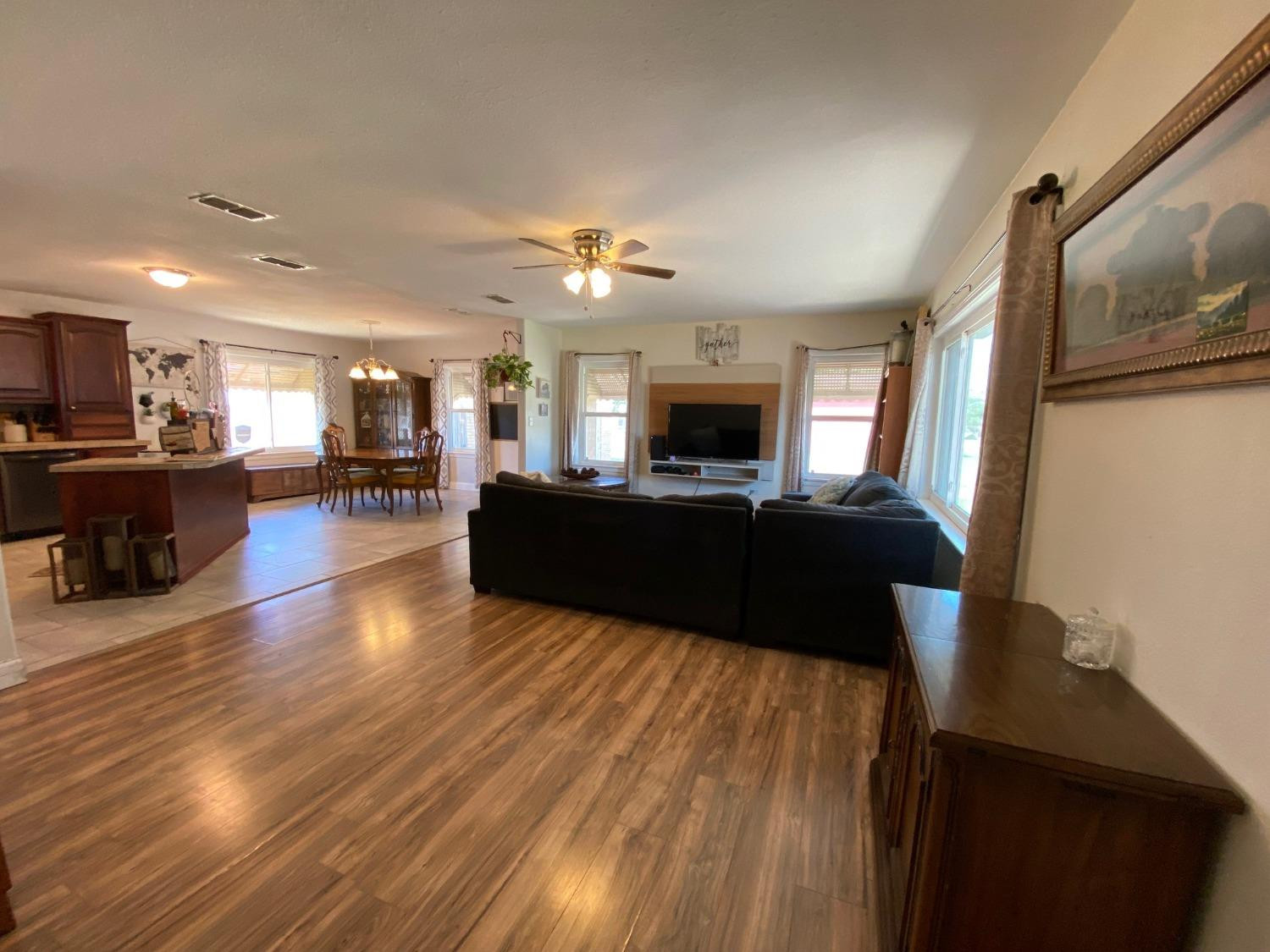 1420 Watts Avenue Ralls, TX 79357 - Photo 5 of 17 Photo 5