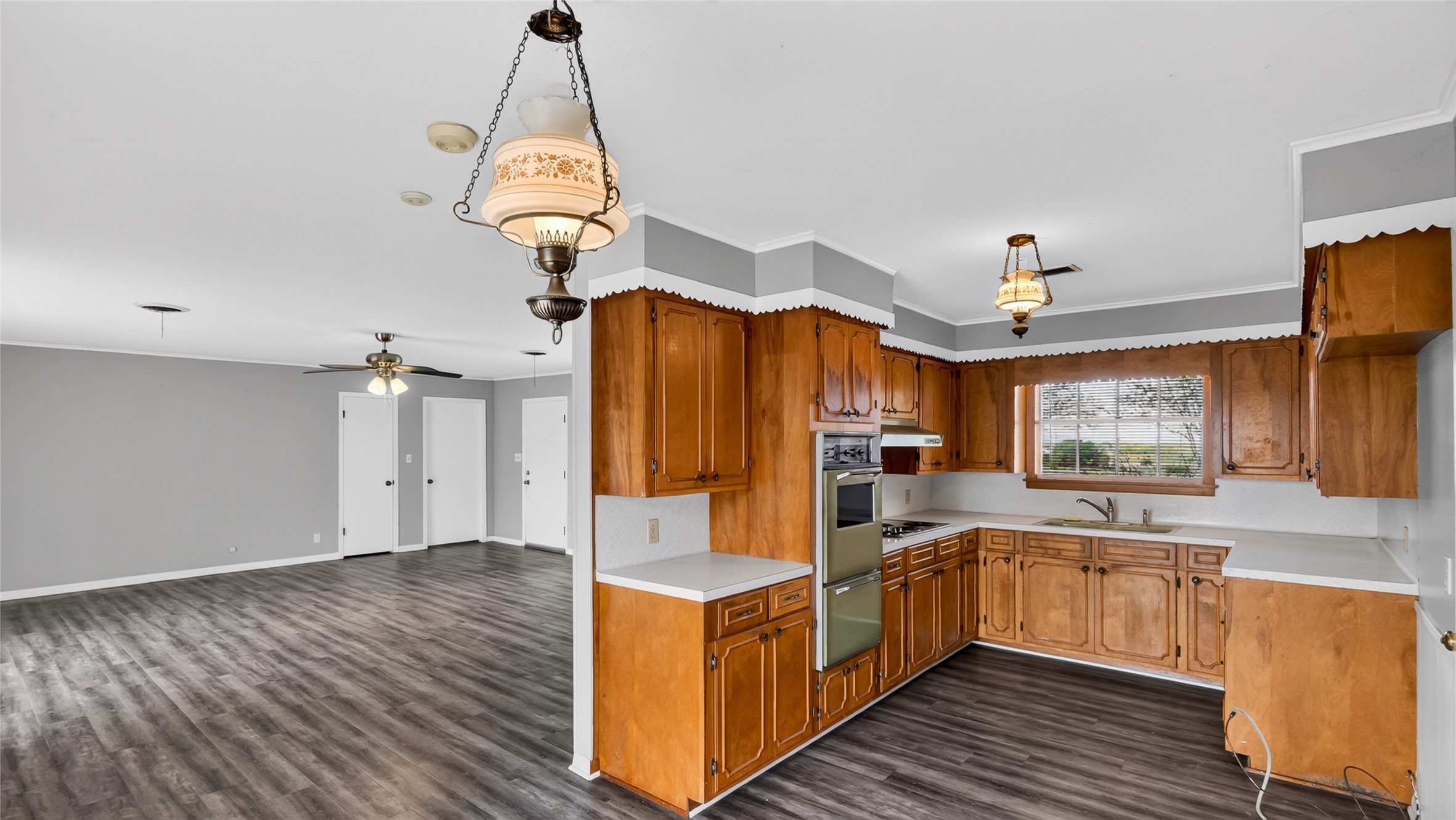 407 Rane Lane Madisonville, TX 77864 - Photo 11 of 40 Gallery Image 11