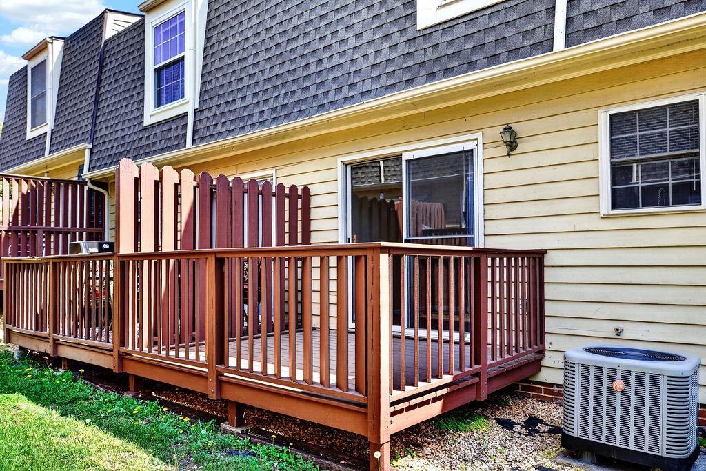 2333 Morris Mill Road, Unit 20 Staunton, VA 24401 - Photo 2 of 26 Back